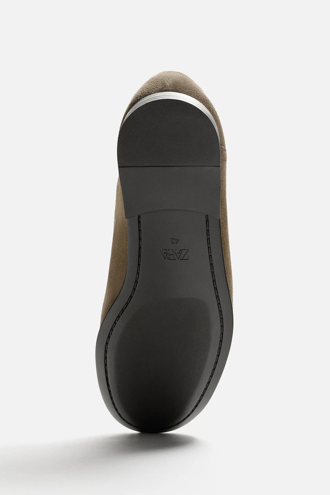LEATHER LOAFERS