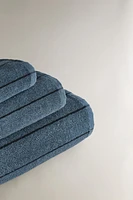SERVIETTE DE BAIN RAYURE RÉGULIÈRE