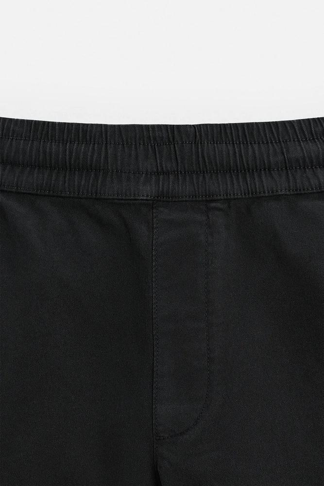 RELAXED FIT SHORTS