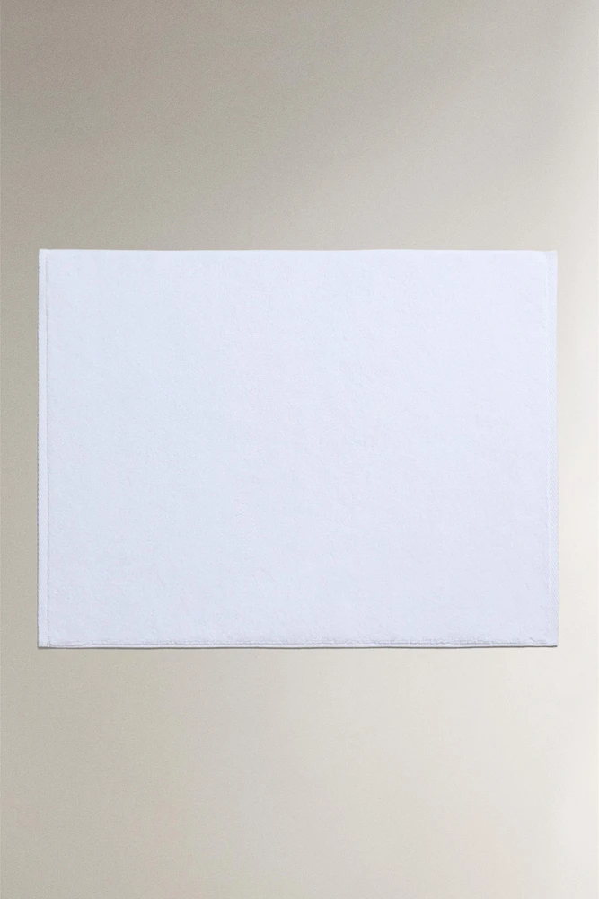 EXTRA SOFT NON-SLIP BATH MAT