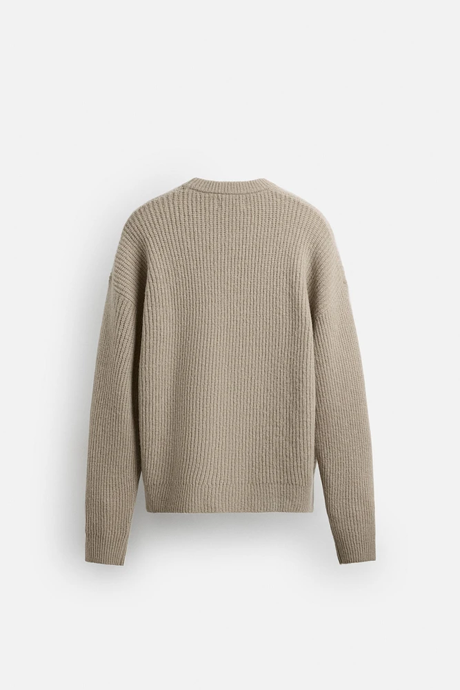 LIMITED EDITION TEXTURED SWEATER