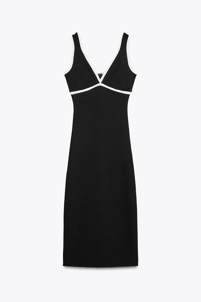 ROBE FINITIONS CONTRASTÉES