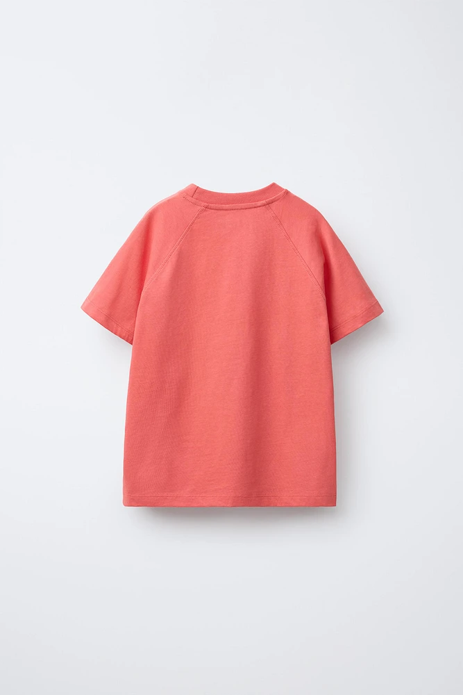 ENSEMBLE T-SHIRT ET BERMUDA ÉTIQUETTE