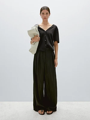 Flowing knit short sleeve cardigan