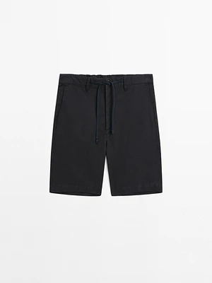 Cotton and linen semi-jogger Bermuda shorts