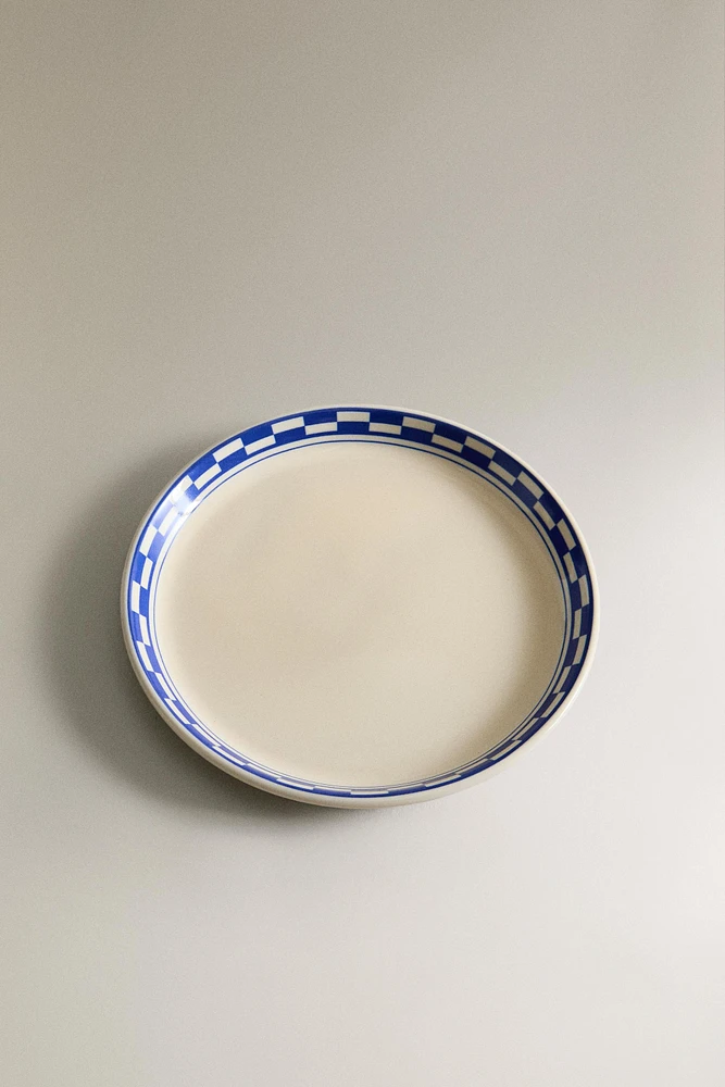 ASSIETTE À PAIN CÉRAMIQUE BORD CARREAUX