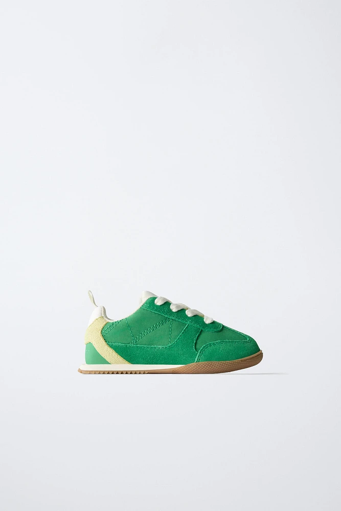 SOFT SNEAKERS