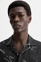 ABSTRACT PRINT STRETCH SHIRT