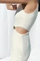 ROBE COURTE AJOURÉE