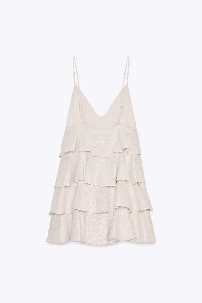 ROBE COURTE À VOLANTS