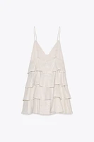 ROBE COURTE À VOLANTS
