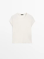 T-shirt effet superposé à bords-côtes ondulés
