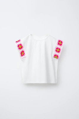T-SHIRT MANCHES CROCHET