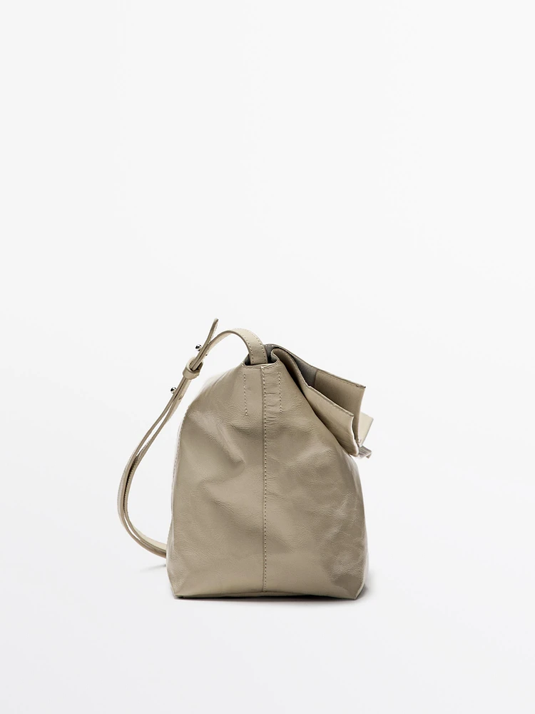 Sac flap craquelé en cuir nappa