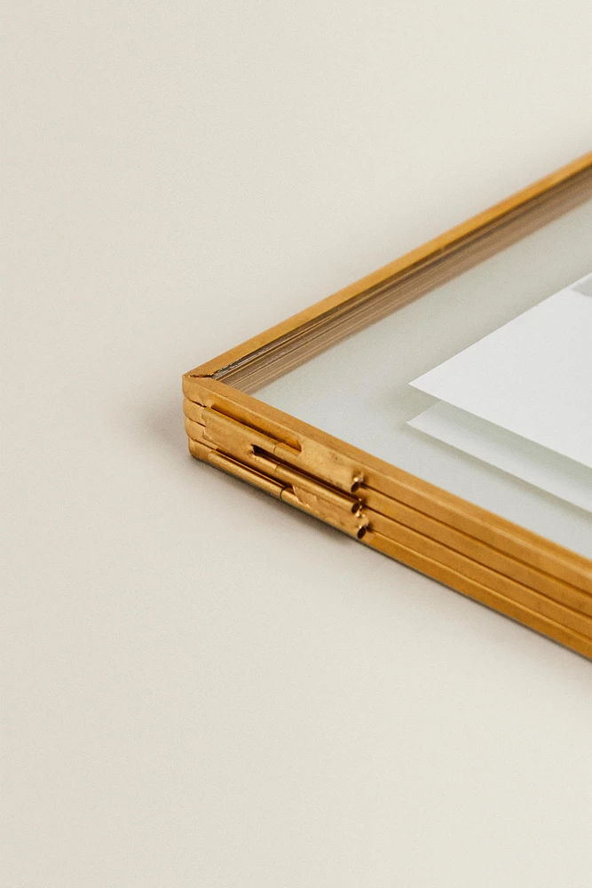 GOLDEN DOUBLE PICTURE FRAME