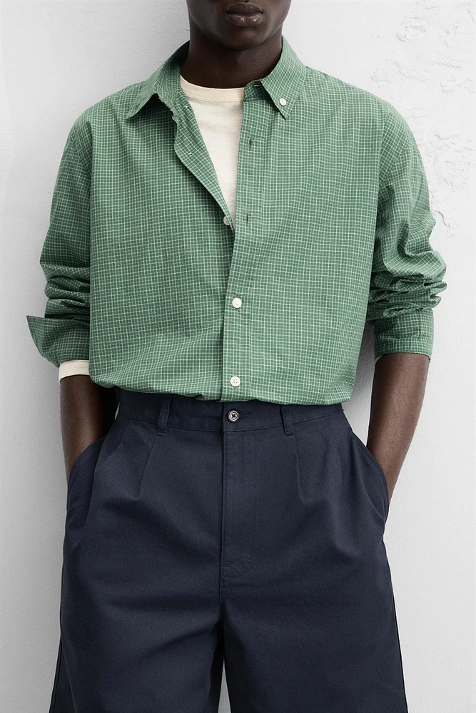 BERMUDA RELAXED FIT À PLIS