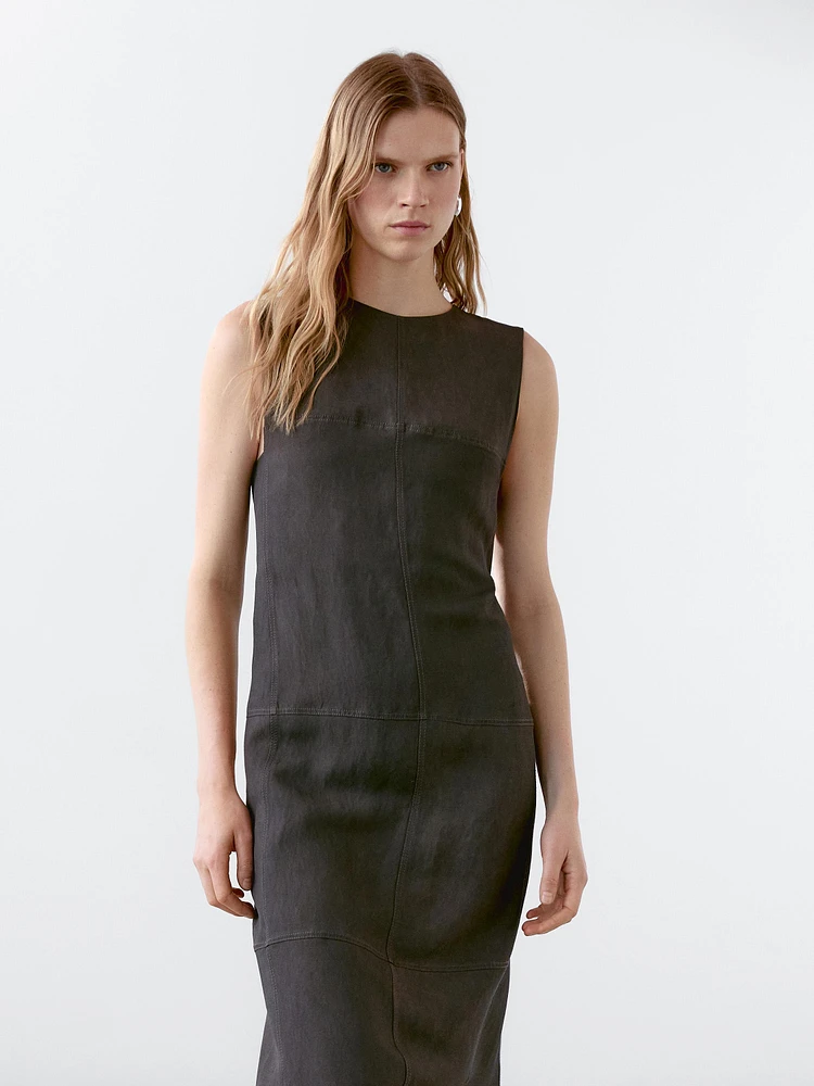 Robe midi avec coutures marquées