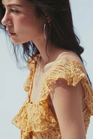 LACE RUFFLE TOP
