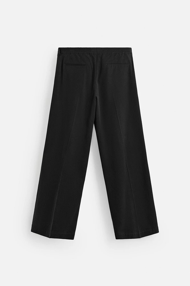 FLOWY STRAIGHT FIT PANTS