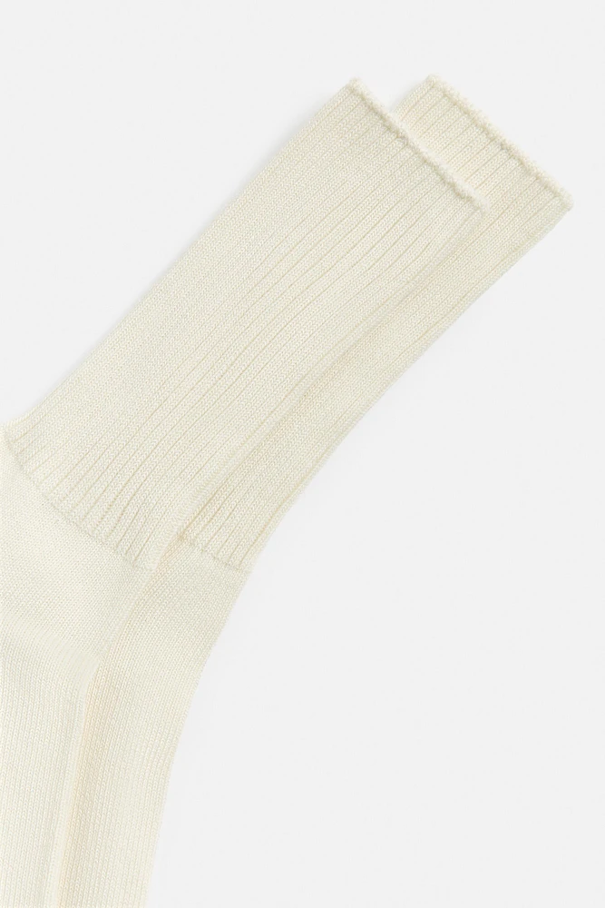 RIBBED SOCKS