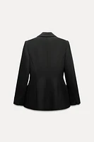 FITTED SHOULDER PAD BLAZER