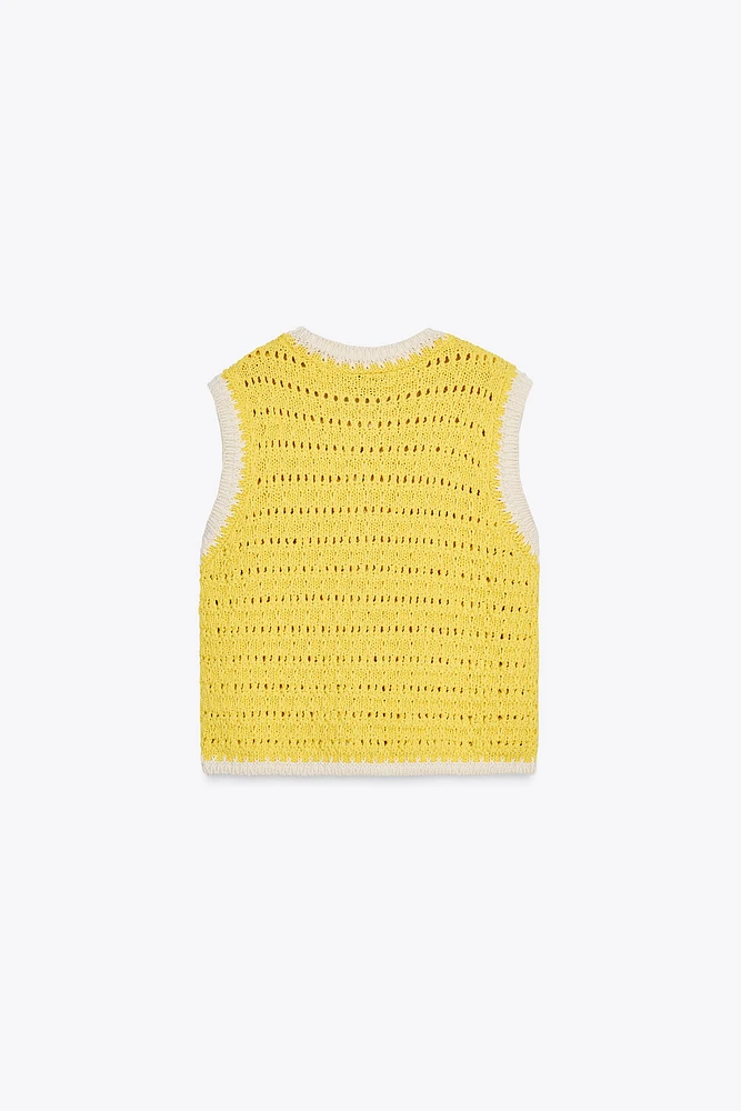 TOP GILET EN MAILLE GROS BOUTONS