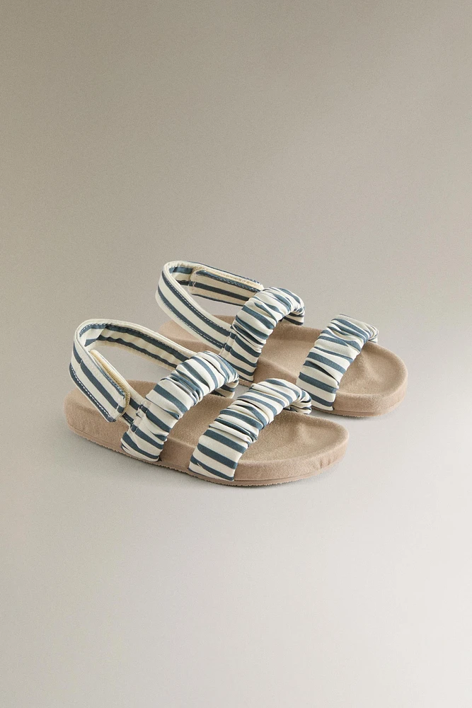 SANDALES ENFANT BRIDES