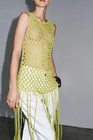 TOP EN MAILLE ET CROCHET À FRANGES