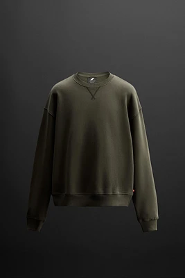 CREW NECK SWEATSHIRT