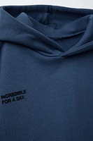 FLOCKED TEXT DETAIL HOODED SWEATSHIRT