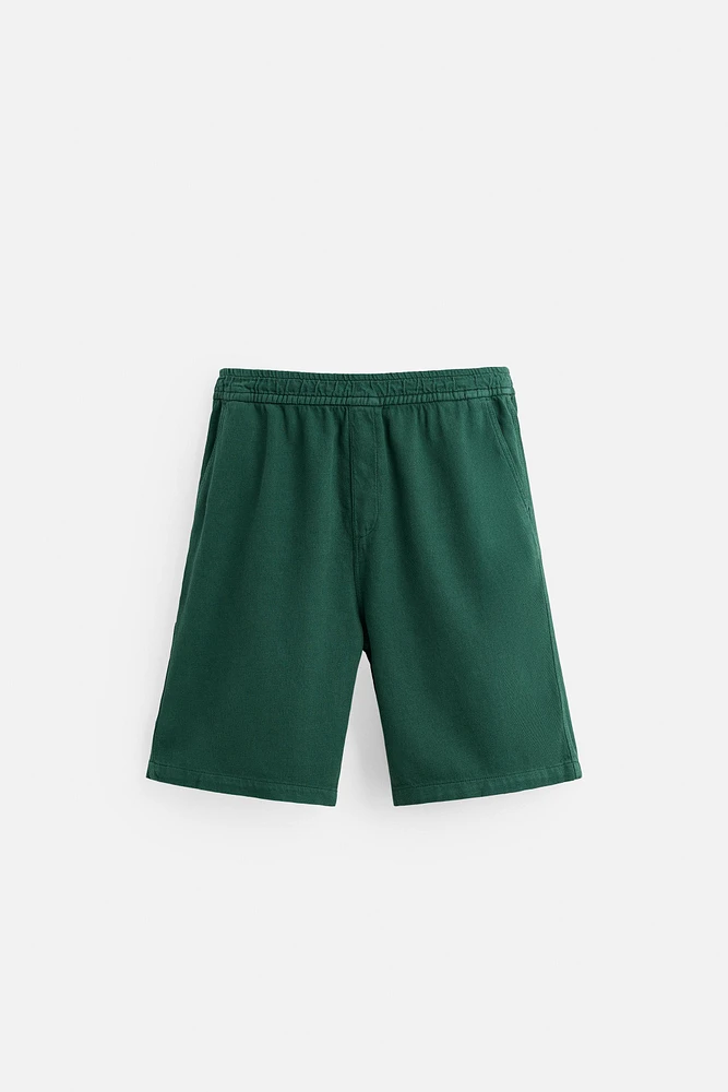 TEXTURED CARPENTER POCKET SHORTS