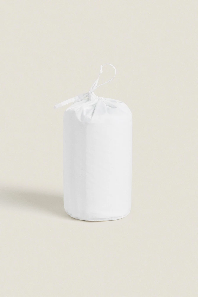 PADDED PILLOW PROTECTOR