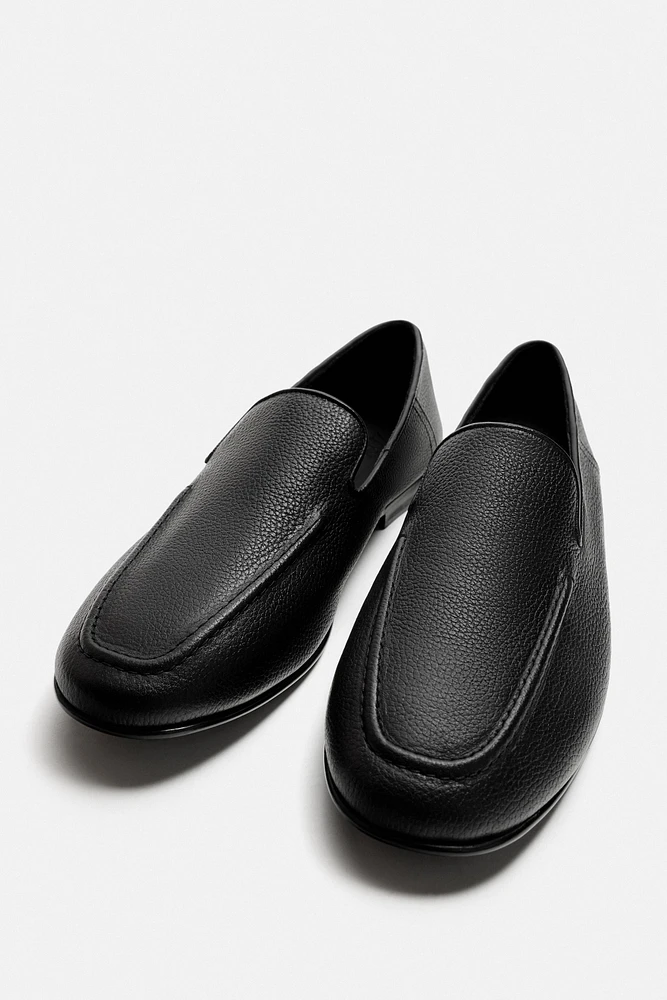 MOCASSINS EN CUIR