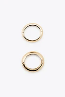 2-PACK OF EMBOSSED METAL BRACELETS
