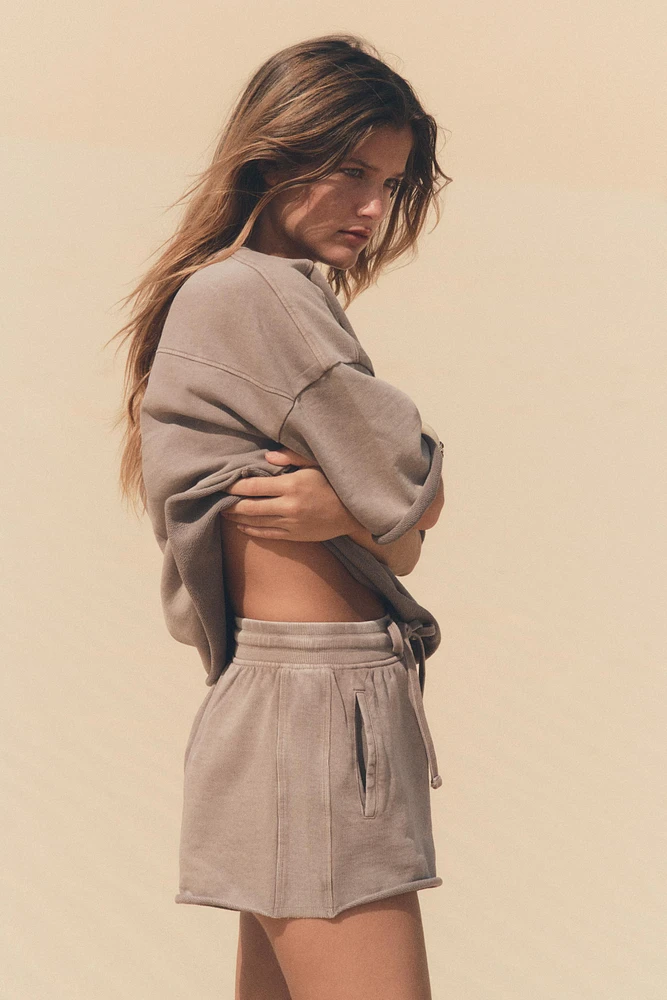 WASHED EFFECT FLEECE SHORTS