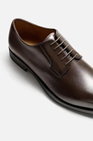 CHAUSSURES EN CUIR CHIC