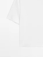 T-shirt with seam detail on the sleeve