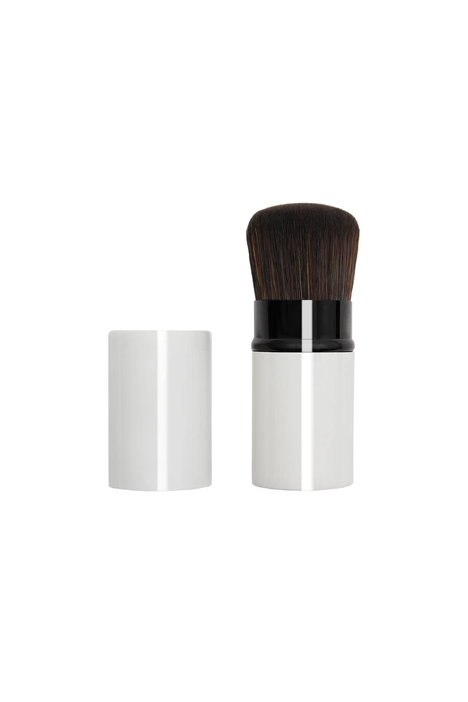 RETRACTABLE KABUKI BRUSH