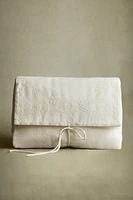 EMBROIDERED TOILETRY BAG