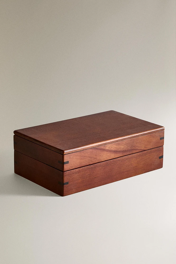 LARGE WOODEN JEWELRY BOX