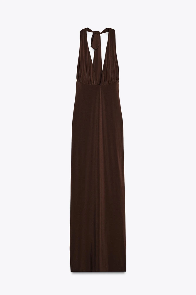 ROBE LONGUE DOS NU COL MONTANT