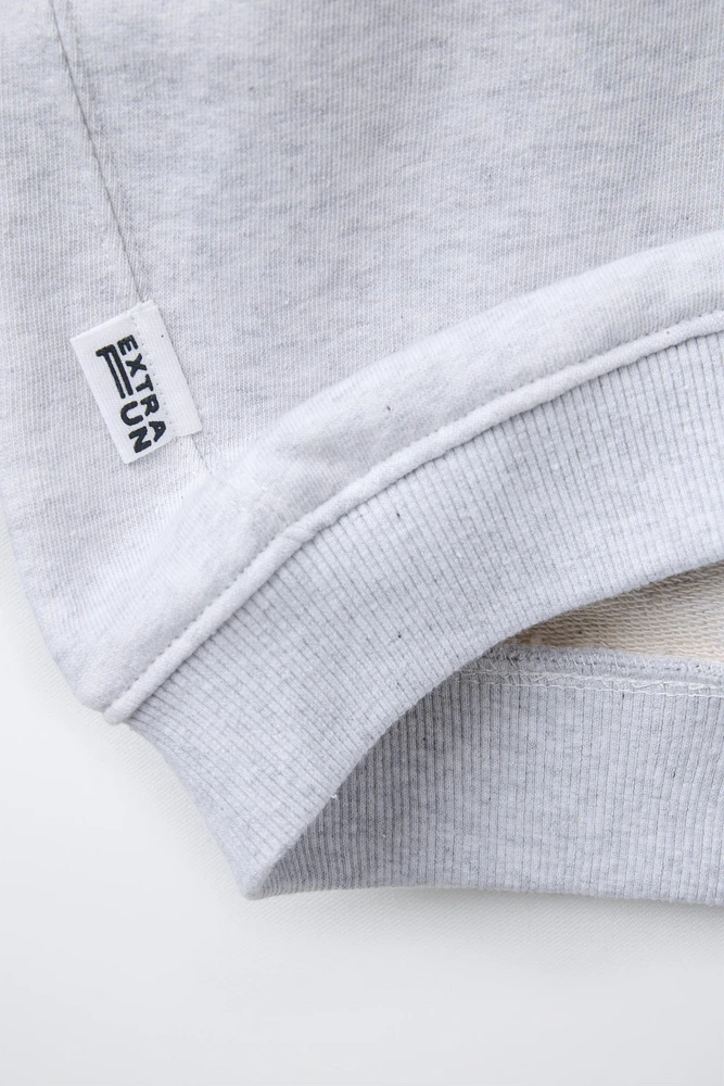 LABEL SWEATSHIRT AND JOGGER SET