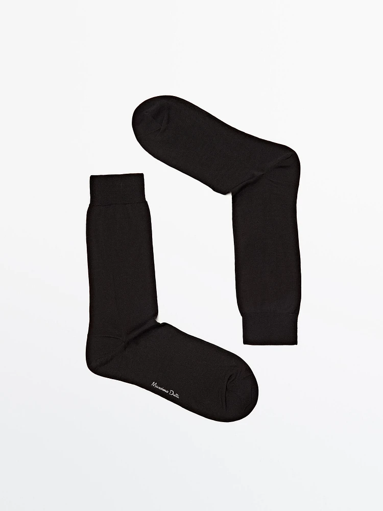Plain smart socks