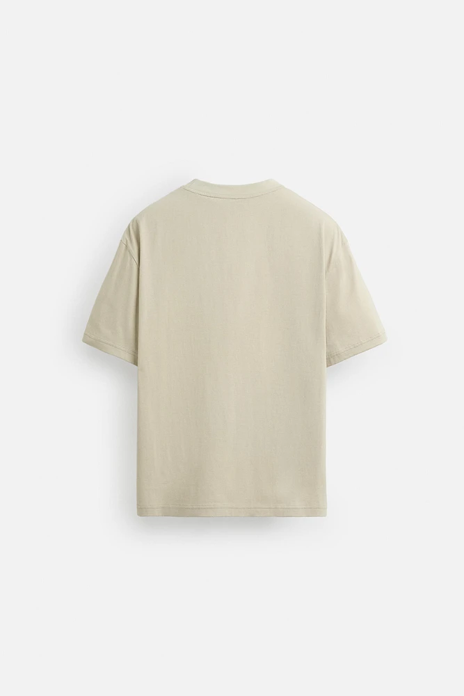 T-SHIRT BRODERIE CONTRASTE