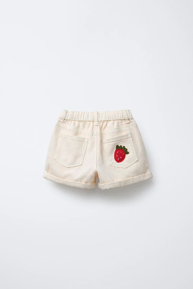 BERMUDA EN SERGE FRAISES AU CROCHET