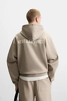 TEXT HOODED SWEATSHIRT