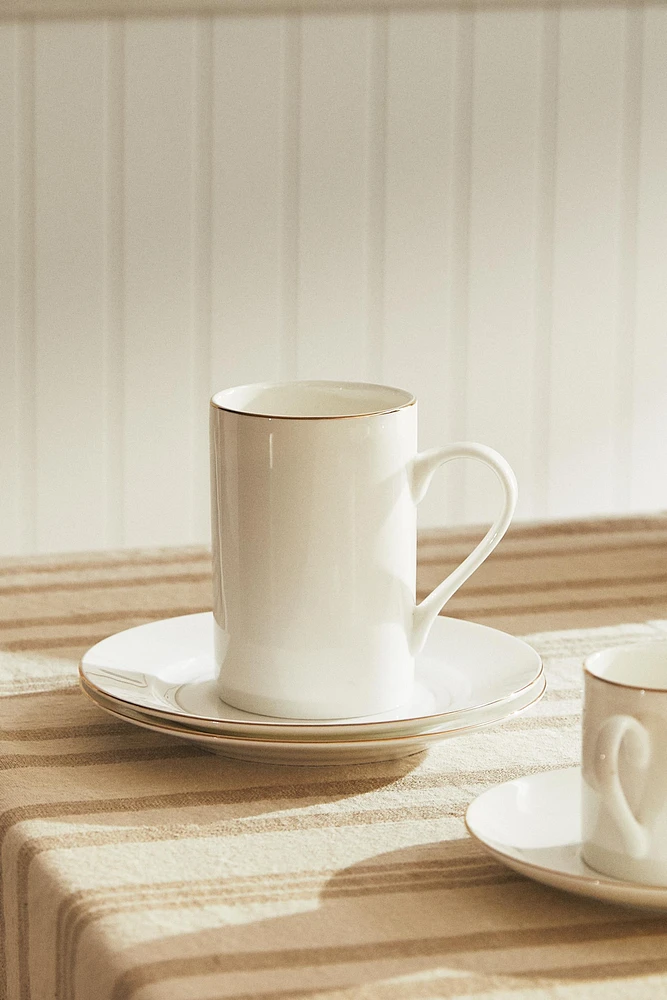 TASSE PORCELAINE BONE CHINA BORD