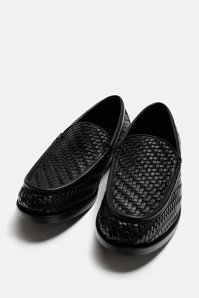 MOCASSINS TRESSÉS
