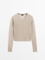 Linen V-neck knit sweater