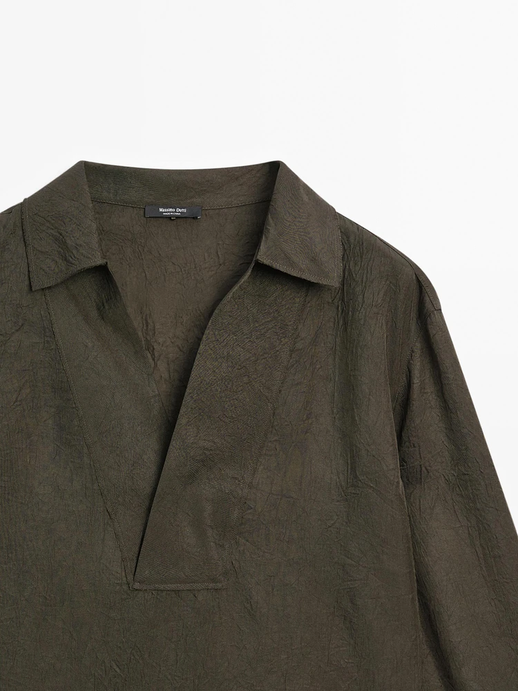Blouse fluide à col polo